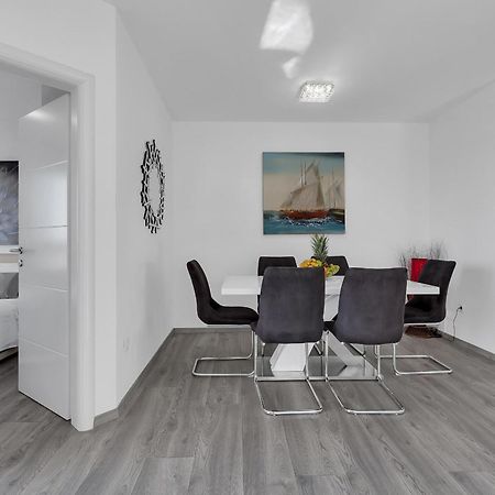 Sea View Apartments Dammi With Free Parking Makarska Exteriör bild