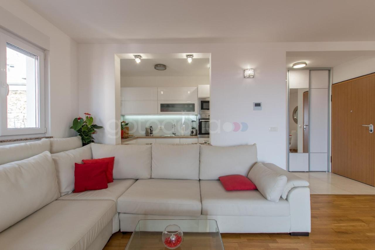 Sea View Apartments Dammi With Free Parking Makarska Exteriör bild