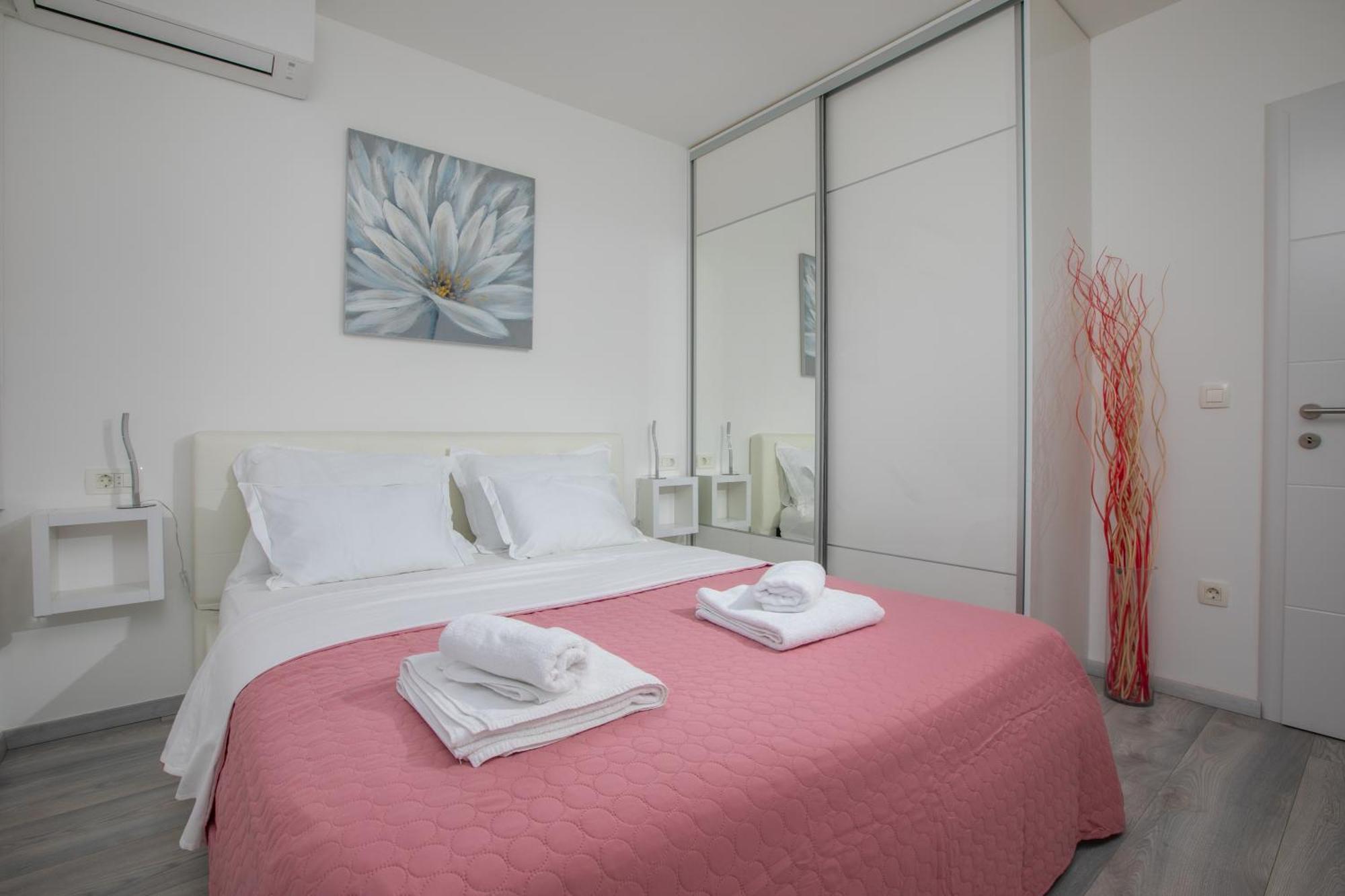 Sea View Apartments Dammi With Free Parking Makarska Exteriör bild